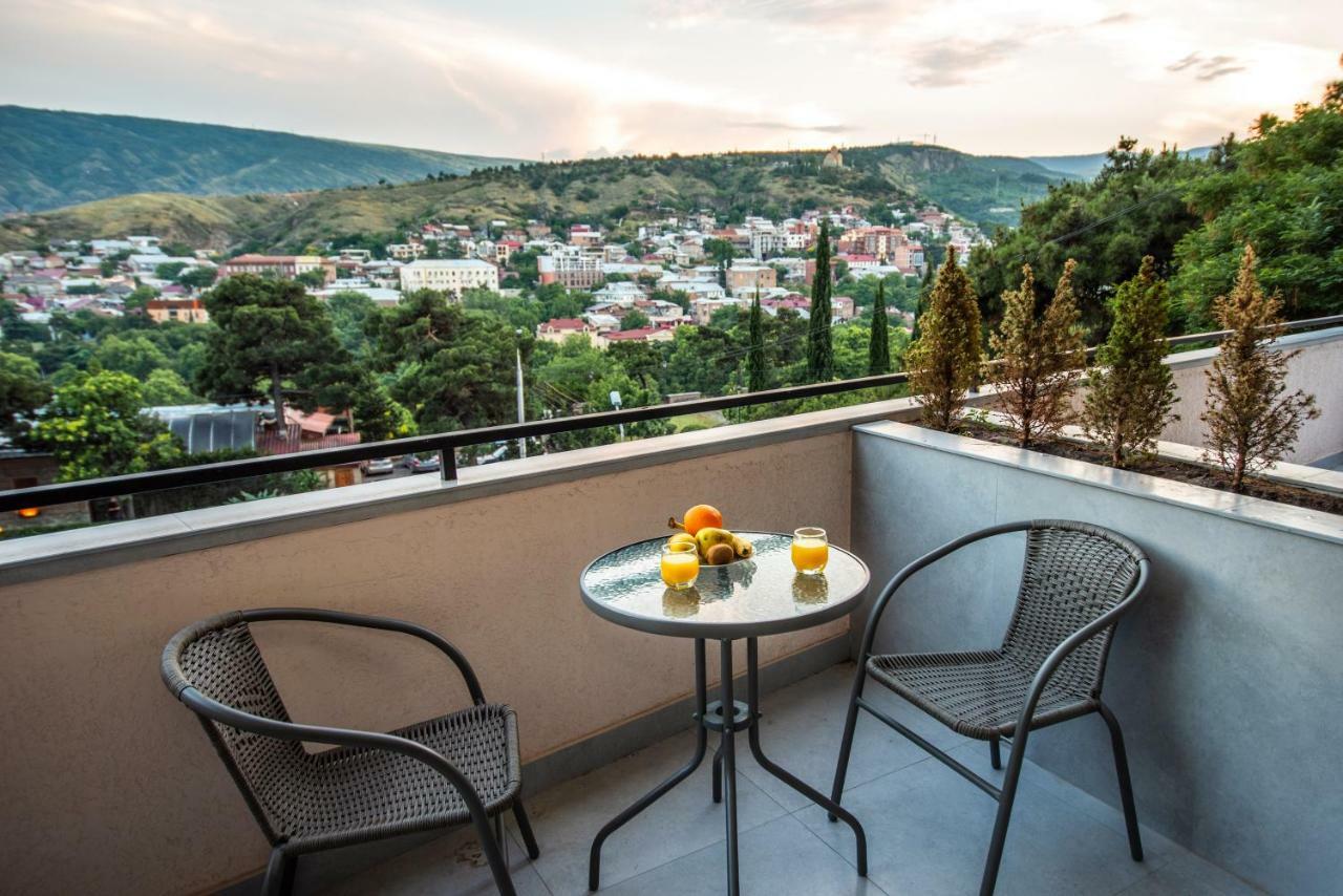 Tonusi Luxe Hotel In The Historic City Center ティビリシ エクステリア 写真