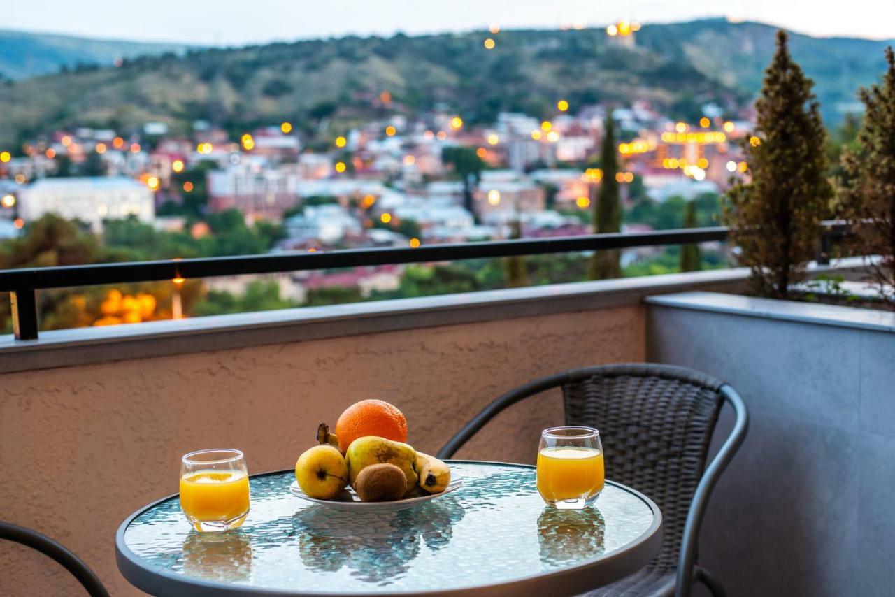 Tonusi Luxe Hotel In The Historic City Center ティビリシ エクステリア 写真