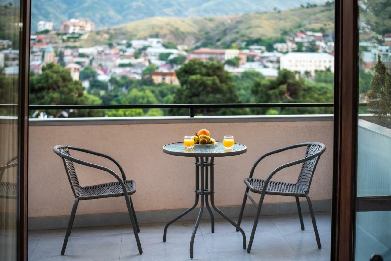 Tonusi Luxe Hotel In The Historic City Center ティビリシ エクステリア 写真